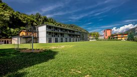 Campo di calcio alle scuole - @ Alessandro Rabaglio