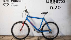 20 Granit azzurro