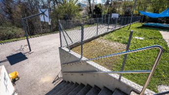 Accesso al campetto pubblico dalla scuola dell'infanzia - @ Alessandro Rabaglio