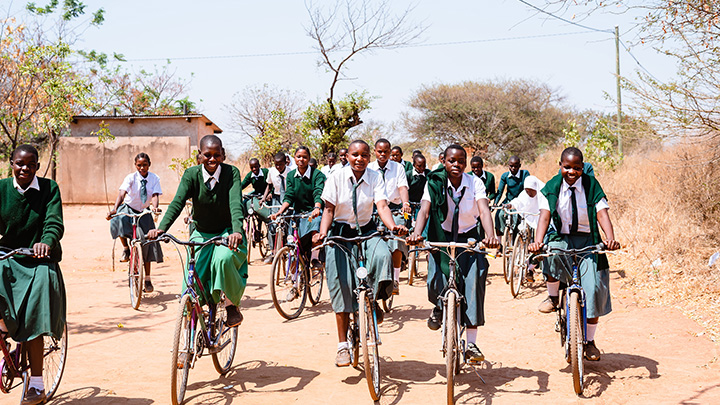 Tanzania 2020, Bike to School ©Chimwemwe Mkandawire